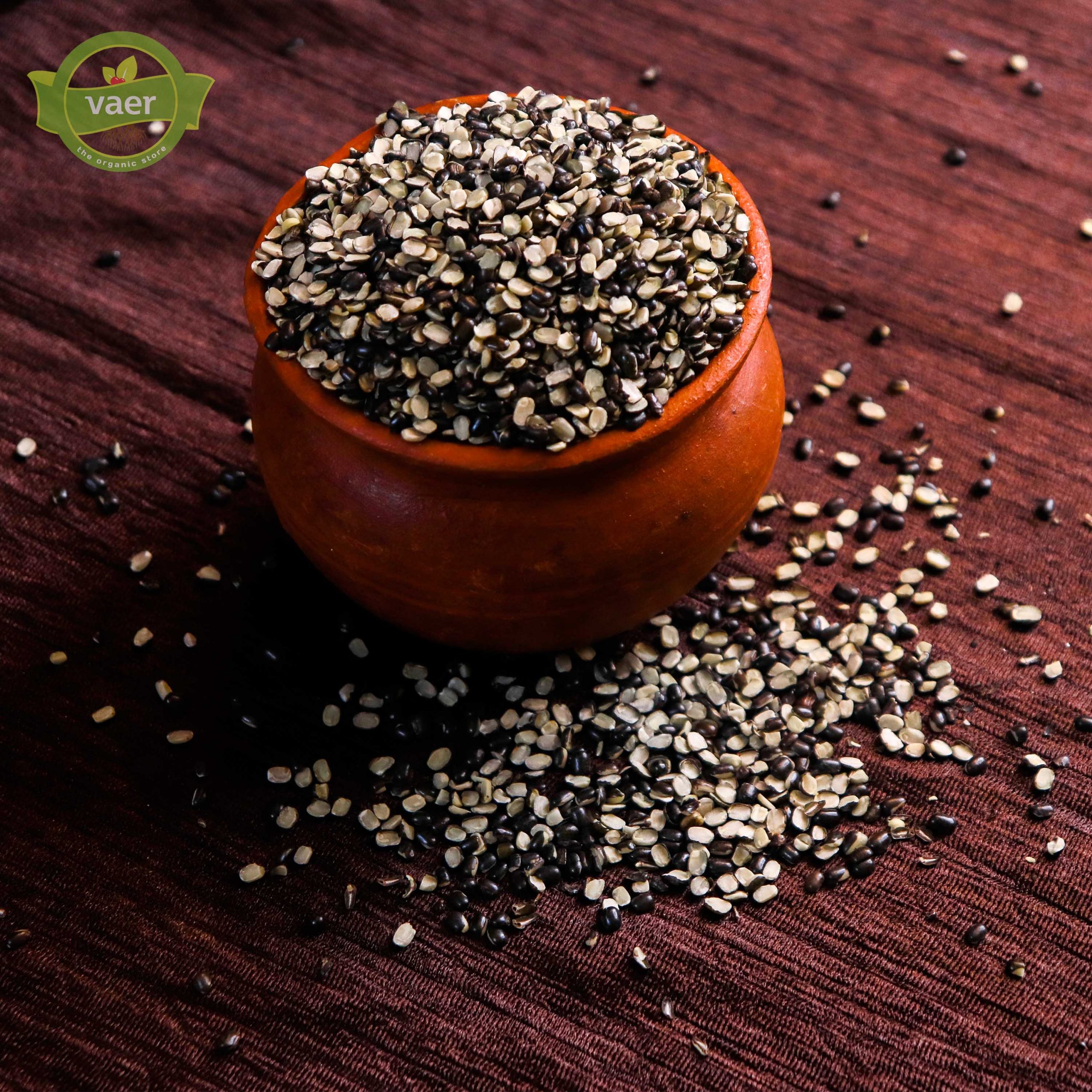 Vaer Organic Black Urad Dal Splitted With Skin